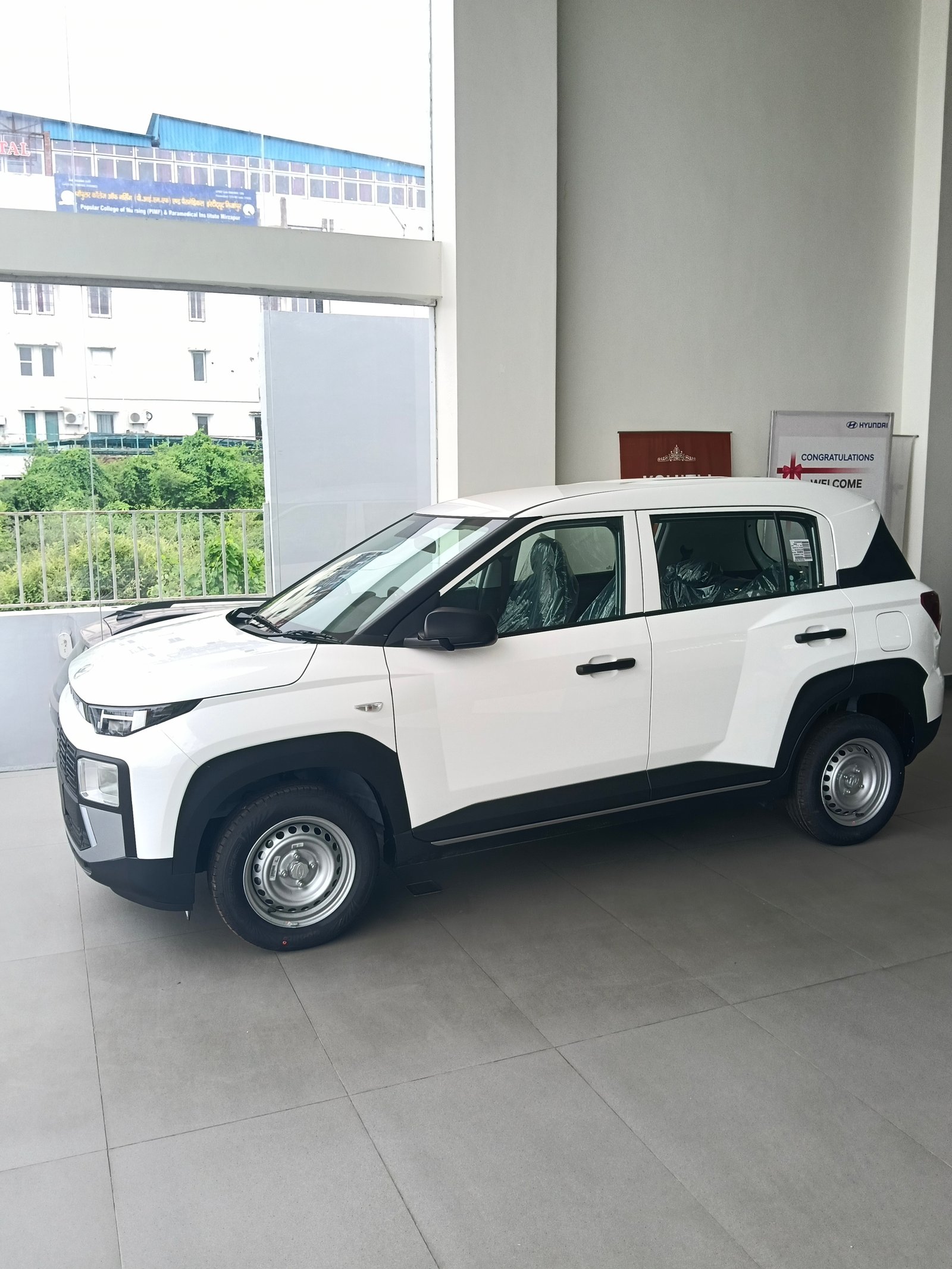 Kshitij Hyundai vehicle lineup — multiple models available